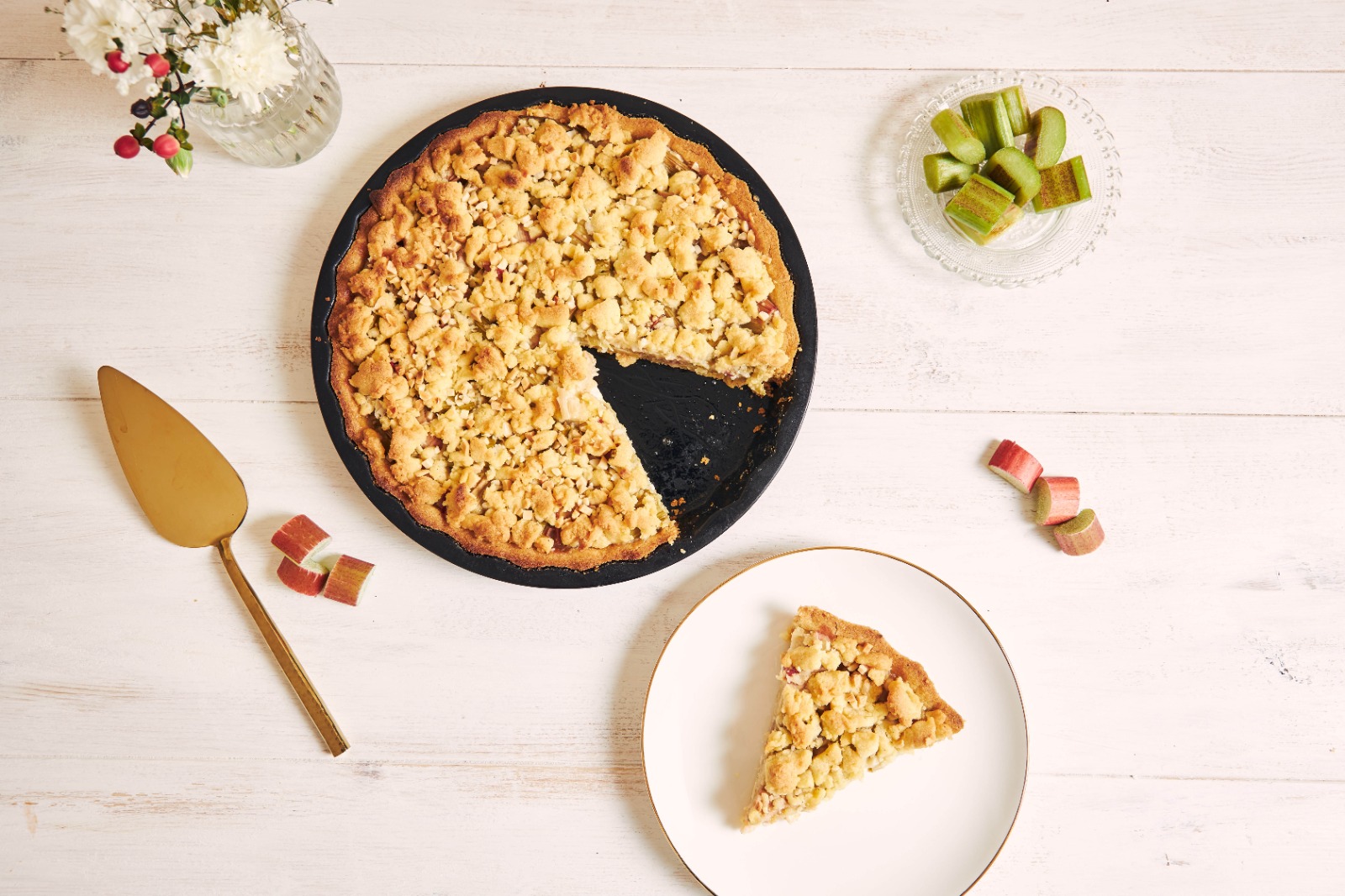 Cara Mudah Membuat Crumble yang Lezat untuk Topping Dessert