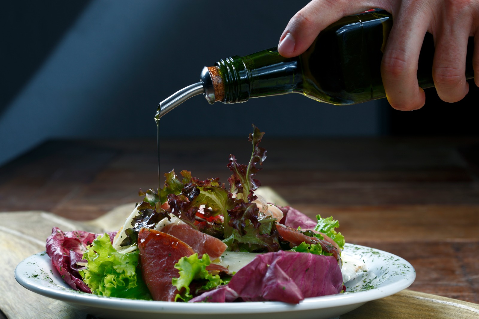 Apa Itu Cuka Balsamic? Mengenal Keajaiban dan Kegunaannya