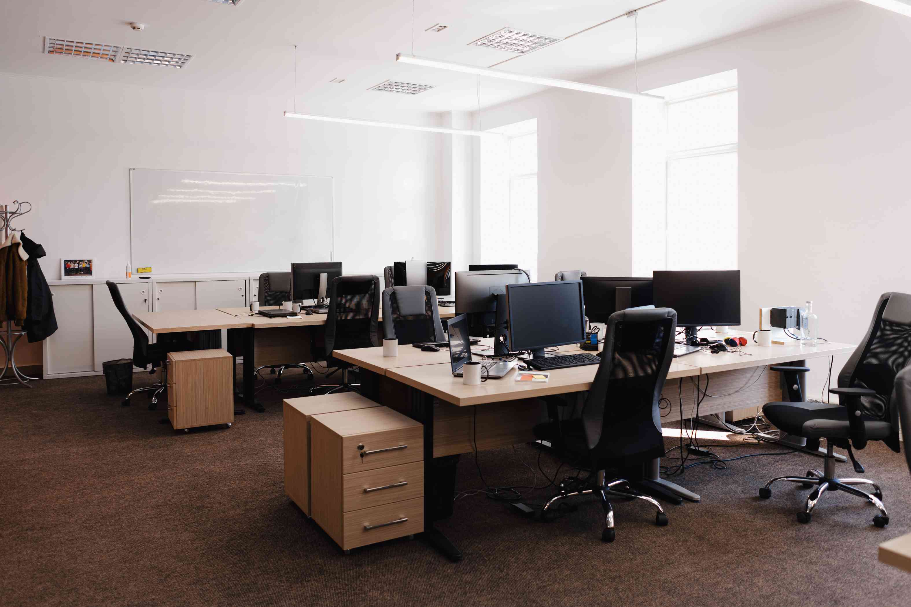 Jangan Sembarangan! Ini Alasan Kenapa Fasilitas Gedung Jadi Penentu Kenyamanan Kantor Anda